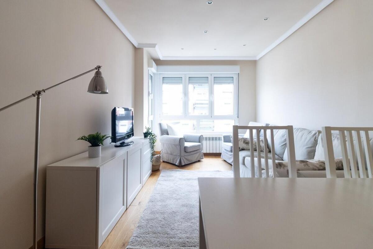 Apartamento Centro Gijon Con Parking Apartment Екстериор снимка